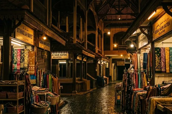 B2B massage in Kota Bharu, Kelantan — a candlelit spa setting
