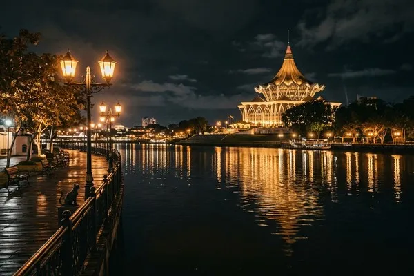 B2B massage in Kuching, Sarawak — a candlelit spa setting